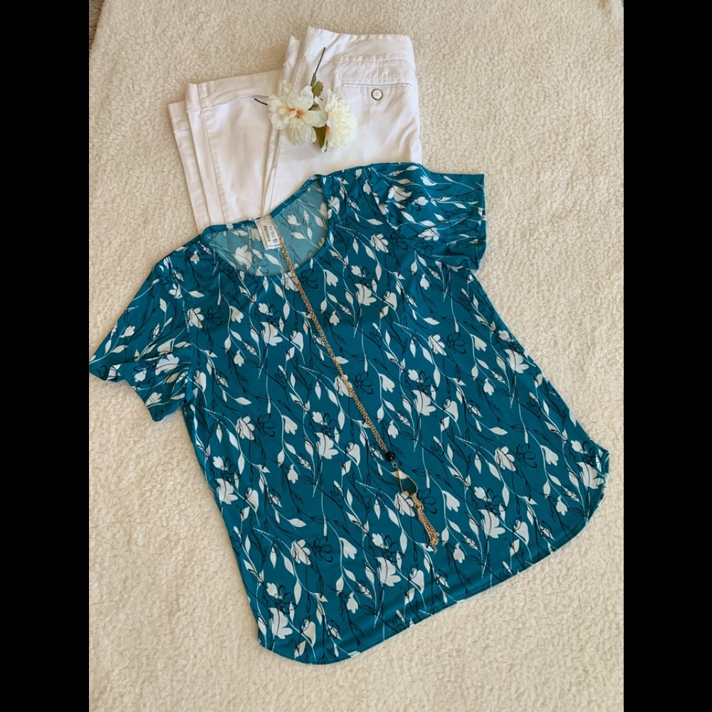 Plus Size Women’s Blouse. NWOT